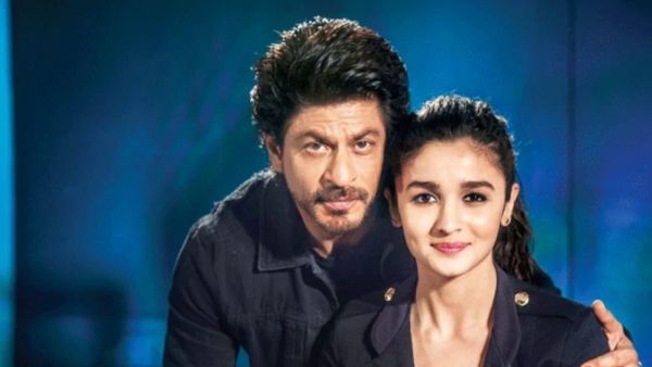 Shah Rukh Khan Asks Alia Bhatt To Sign Him For Her Next Production; Says He Will Come In Time For The Shoot
