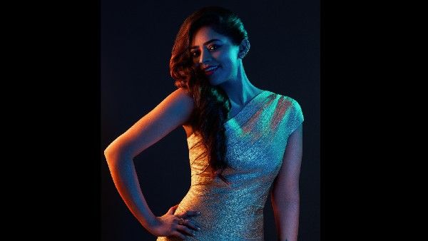 Exclusive! Singer Ranina Reddy On Spreading Positivity, Her Upcoming Trilingual Sufi Song and Much More!