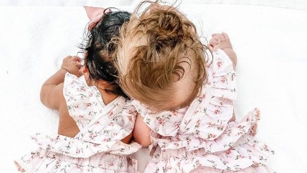 Did Anushka Sharma Confirm AB De Villiers' Wife Posted Vamika's Picture On Her Instagram Page?