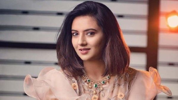 Bigg Boss Telugu 5: Esha Chawla To Be A Part Of The Nagarjuna Akkineni Show?