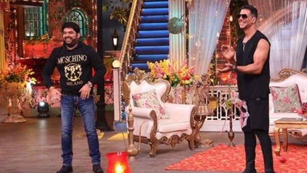 The Kapil Sharma Show: Akshay Teases Kapil For His Bell Bottom Tweet; Says 'Milkar Teri Khabar Leta Hoon'