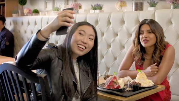 Priyanka Chopra Enjoys Dinner Date With Awkwafina, Sandra Oh In London; Fan Shares Sneaky Video