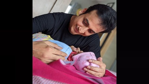 Sankarshan Karhade Blessed With Twins; Shares First Picture Of His Babies