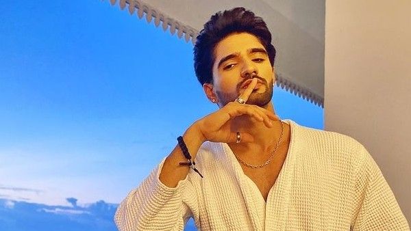 Bigg Boss OTT: Kumkum Bhagya's Zeeshan Khan Who Pulled Off A Bathrobe Stunt Is The Next Confirmed Contestant