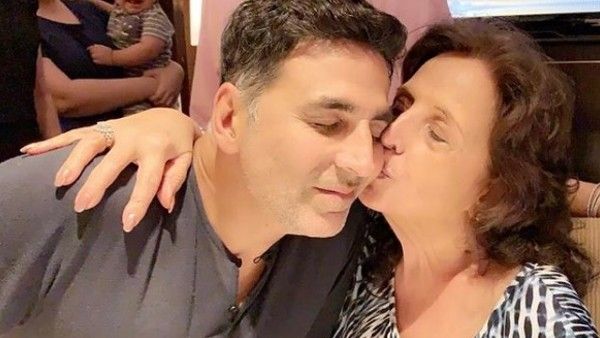 Akshay Kumar Gets Emotional On His Birthday; 'Mom Must Be Singing Happy Birthday To Me From Right Up There'