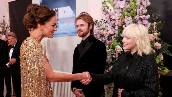 Billie Eilish Is 'Still Pinching' Herself After Meeting Kate Middleton At No Time To Die Premiere