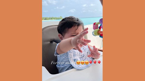 Kareena Kapoor Drops Baby Jeh Ali Khan's New Picture From Her Family Vacation And It Is Too Cute To Handle