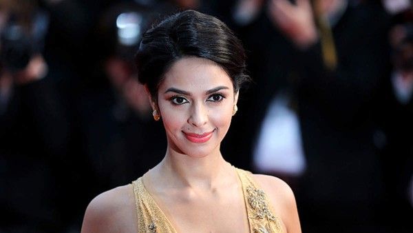 Mallika Sherawat Says A Critic Compared Her To Por*star And Wrote That She Is A Por*star