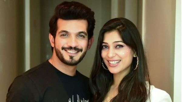 Khatron Ke Khiladi 11 Winner Arjun Bijlani's Wife Neha Swami Shares Picture Of Trophy