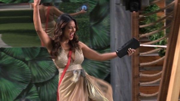 Bigg Boss OTT: Finally Nia Sharma Enters; Fans Feel She Will Make The Boring Show Entertaining