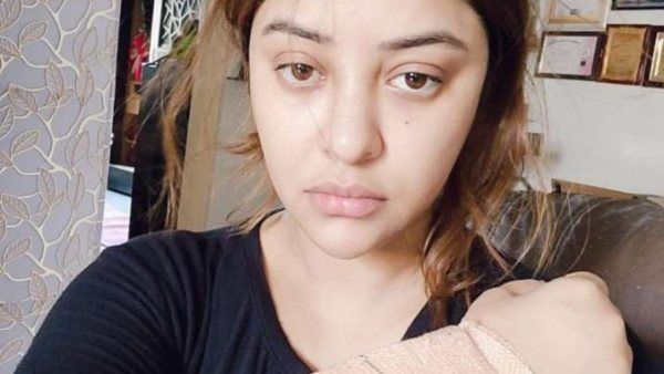 Payal Ghosh Escapes Alleged Acid Attack With Minor Injuries, Set To File FIR
