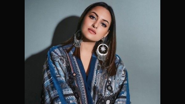Sonakshi Sinha Lands In Legal Trouble As Non-Bailable Warrant Gets Issued Against Her In Fraud Case: Report