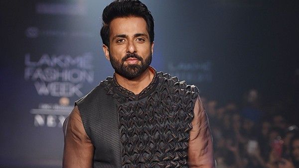 Sonu Sood Tax Evasion Probe: Netizens Extend Support To The Actor