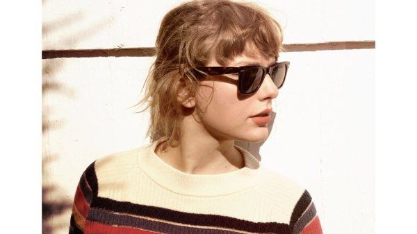 Taylor Swift Says She 'Would Love' To Direct A Feature Film