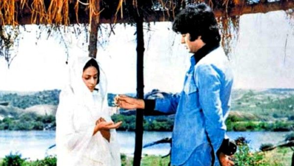 Sholay: Ramesh Sippy Had Almost Re-Shot A Happy Ending For Amitabh And Jaya Bachchan In This Film