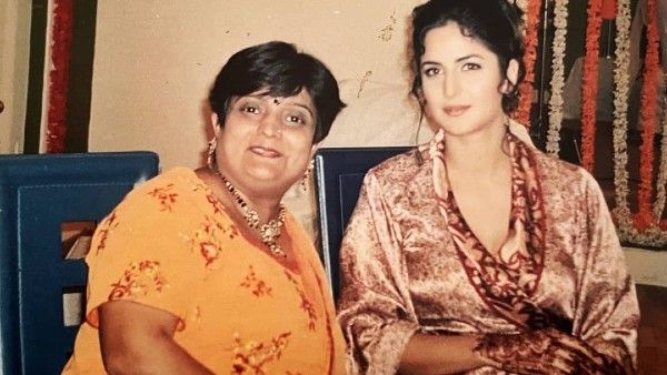 Viral Pictures: Katrina Kaif Gets Mehendi Applied In Bridal Avatar; Here Is The Truth Behind Her Photos