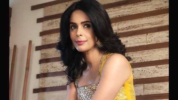 Mallika Sherawat Recalls How A Producer Approached Her With A Weird Idea For A Hot Song; 'I Put My Foot Down'