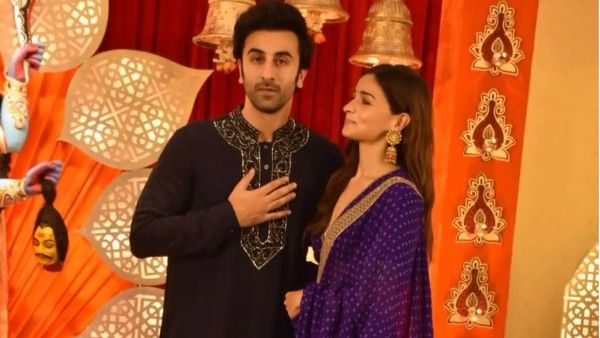 Alia Bhatt & Ranbir Kapoor To Tie The Knot In Mumbai At Taj Land Ends: Report