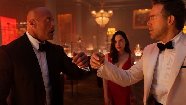 Red Notice: Release Date & Time Of Netflix's Action Film Led By Gal Gadot, Dwayne Johnson & Ryan Reynolds