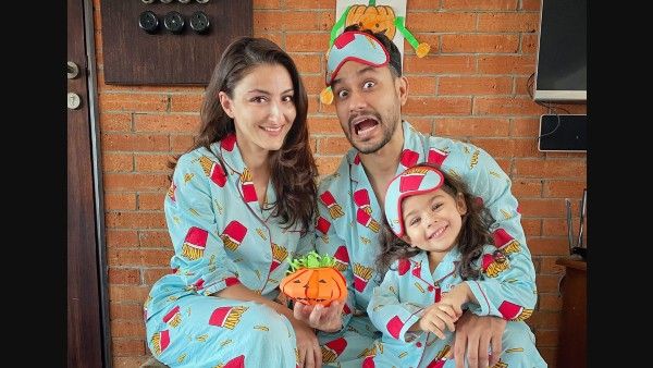 Soha Ali Khan Says Paparazzi Does Not Scare Inaaya Naumi Kemmu
