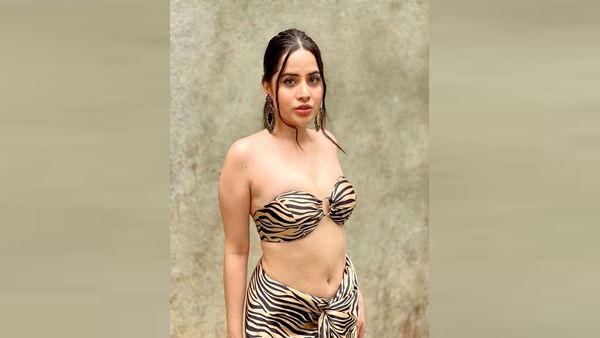 Urfi Javed Grabs Netizens' Attention By Wearing A Sexy Top Made From Her Stockings, Gets Badly Trolled