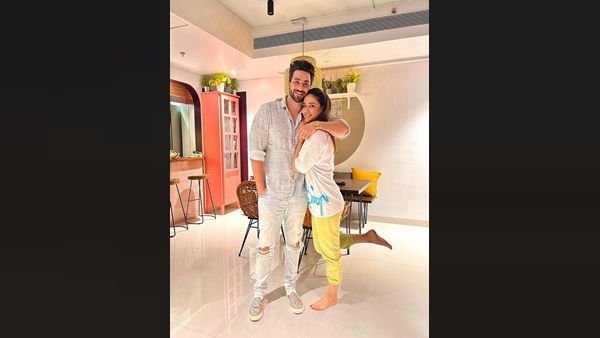 Jasmin Bhasin Buys Her Dream Home In Mumbai; Aly Goni Congratulates Her & Gives BIG Hint About Their Marriage