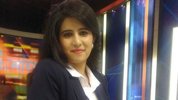 Jyotsna Bedi Makes Fans Heap Praises With Her Anchoring Skills