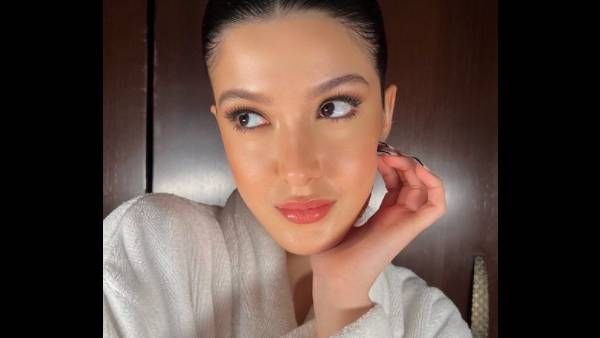 Shanaya Kapoor's Debut Movie's Bangkok Schedule Delayed After She Tests Positive For COVID-19?