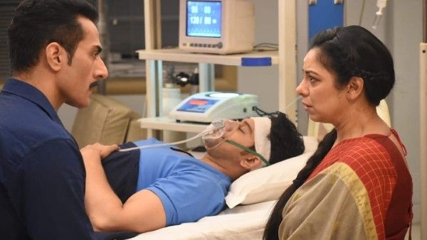 Anupamaa SPOILER! Anupama-Vanraj To Reconcile? Fans Speculate After Anuj Kapadia’s Hospital Pics Go Viral