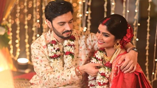 Sayantani Ghosh Ties The Knot With Long Time Boyfriend Anugrah Tiwari In A Traditional Ceremony In Kolkata