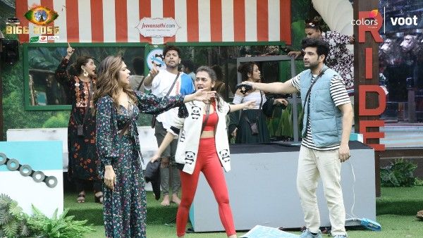 Bigg Boss 15 January 14 Highlights: Pratik Defeats Tejasswi, Wins Ticket To Finale And Gains VIP Status