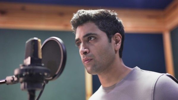 Adivi Sesh Wraps Up Dubbing For Major, See Pics