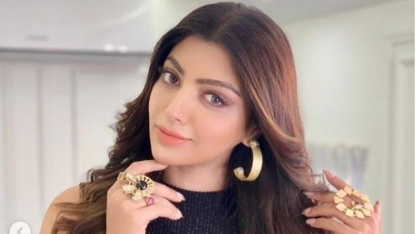 Akanksha Puri Reveals She Was Offered Bigg Boss OTT; Calls BB 15 Confusing & Says They Can’t See Clear Winner