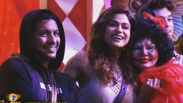 Bigg Boss 15 Promo: Housemates Get Emotional After Receiving Special Messages From Family Members; Watch