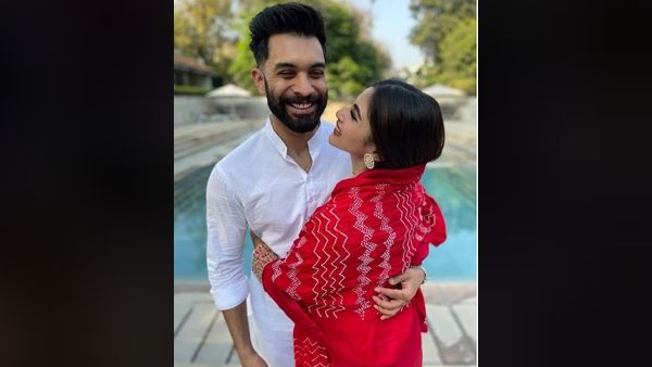 Mouni Roy Shares A Lovely Picture With Her Husband-To-Be Suraj Nambiar; Calls Him ‘Everything’