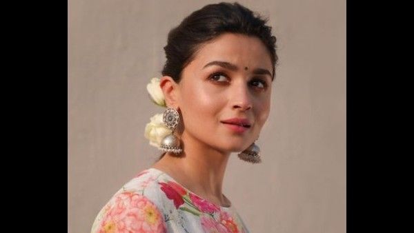 Alia Bhatt On Director Sanjay Leela Bhansali: He Doesn't Tell You What To Do, He Pushes You To Find It