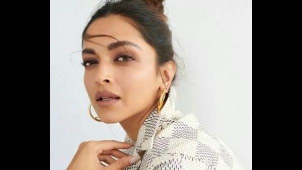 Deepika Padukone Recalls Getting Stuck In 2005 Mumbai Floods; 'Me & My Friends Walked In Waist-Deep Water'