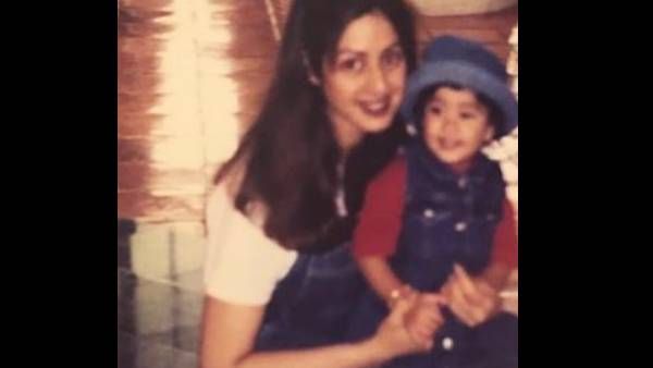Sridevi's Death Anniversary: Janhvi Kapoor & Khushi Kapoor Remember The Legendary Actress With Emotional Posts