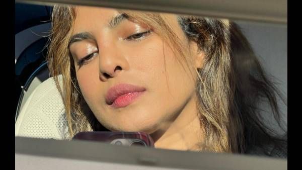 Priyanka Chopra Shares First Post After Announcing Motherhood, Raises Temperatures In Stunning Selfies
