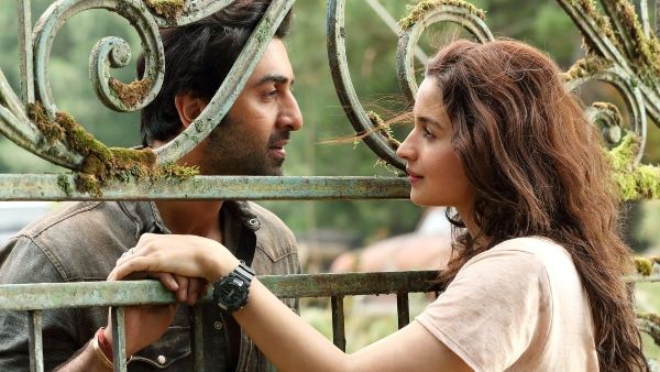 Ranbir Kapoor-Alia Bhatt Look Perfect Together As Shiva & Isha Of Brahmastra: See Pic