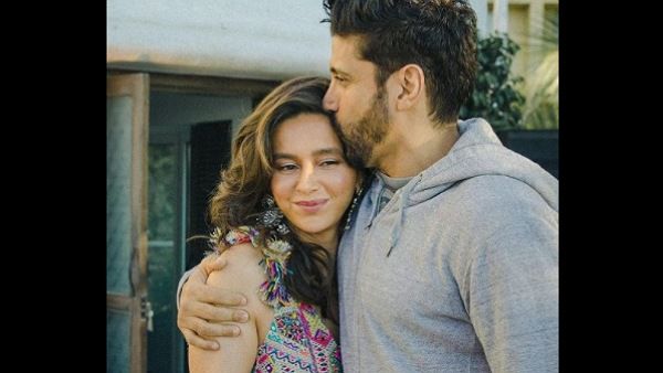 Shibani Dandekar Drops Delightful Pictures Of Her 'Boho Mehendi Ceremony', Flaunts Hubby Farhan Akhtar's Name