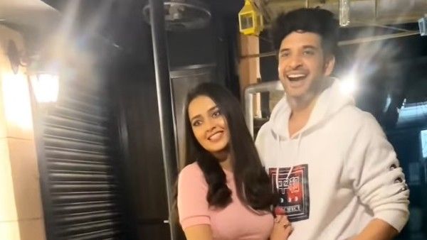Tejasswi Prakash Returns To Naagin Sets Post Shooting For Music Video With Karan; Says She Loves Her Work