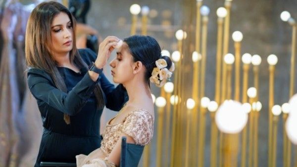 Tripti Malhotra Conducts A Make-Up Master Class At Kalyan Jewellers