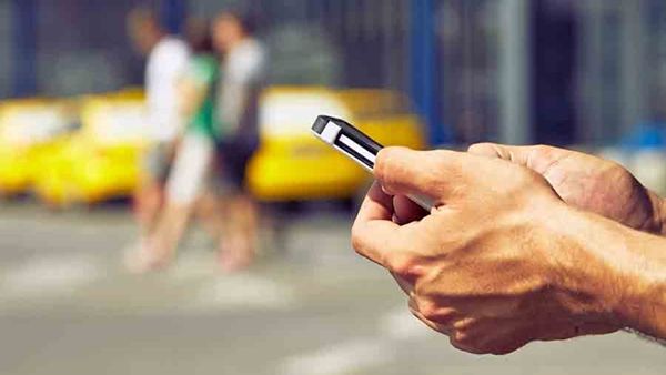 Marathi Theatre Actor Pramod Shinde Files Complaint Against Cab Driver In Mumbai For Threatening To Kill Him