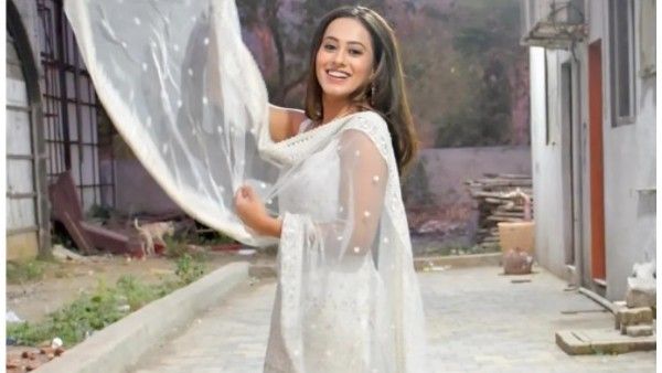 Yeh Hai Chahatein: Krutika Desai AKA Vaijyanti Talks About Her Exit; Says 'It Was A Delightful Experience'