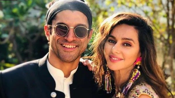 Shibani Dandekar Recalls An Uncomfortable Coffee Date With Farhan Akhtar; 'There's Just Pin Drop Silence'