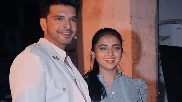 Tejasswi Prakash & Karan Kundrra Fans Surprise Them On The Sets Of Dance Deewane Juniors; Watch Video