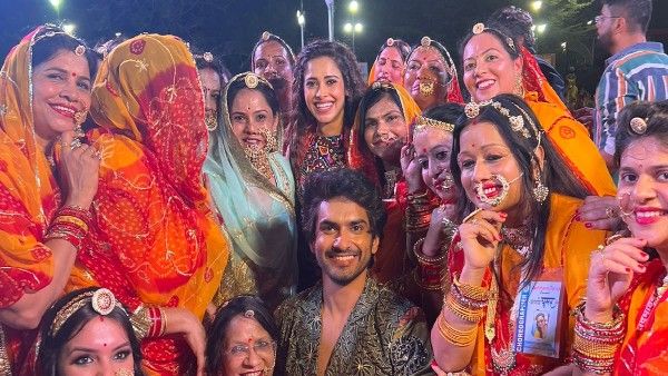 Nushrratt Bharuccha & Anud Singh Join 6000 Women And Break World Record During Janhit Mein Jaari Promotions