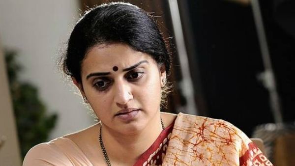 Pavithra Lokesh Files Police Complaint Against Culprits Who Created Her Fake Profiles on FB!