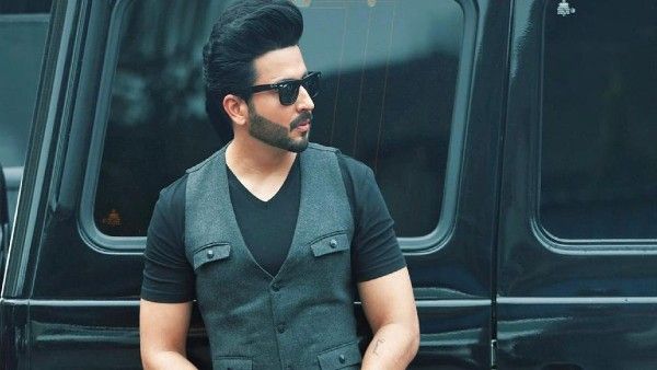 Kundali Bhagya Fame Dheeraj Dhoopar Completes 13 Years In The TV Industry